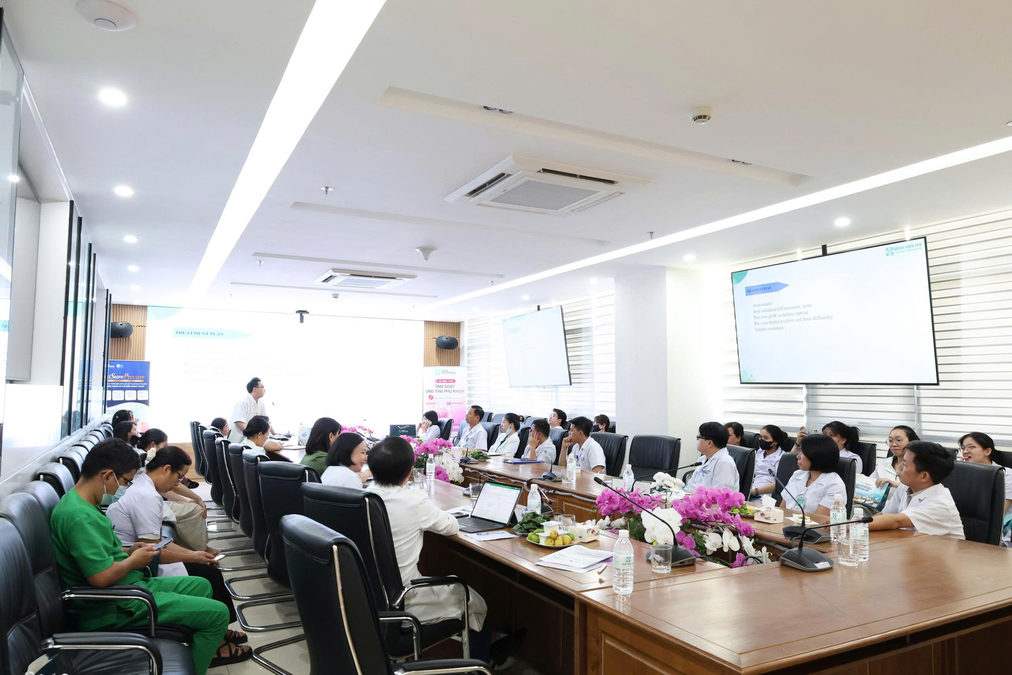 SINH HOẠT KHOA HỌC ĐỊNH KỲ - CẬP NHẬT NHỮNG TIẾN BỘ MỚI TRONG UNG THƯ PHỤ KHOA VÀ PHẪU THUẬT TÁI TẠO DÂY CHẰNG