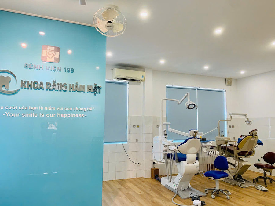 Ngã răng cửa rơi ra ngoài - xử lý đúng cách, cơ hội giữ lại răng sẽ cao hơn!
