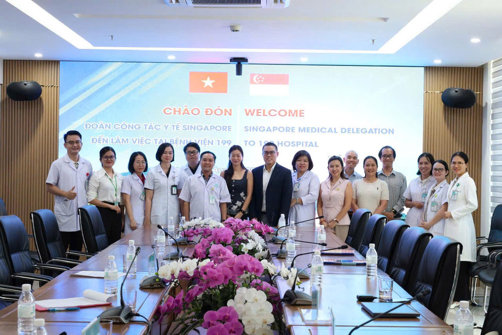 Bệnh viện 199 tăng cường hợp tác chuyên môn với đoàn y tế Singapore
