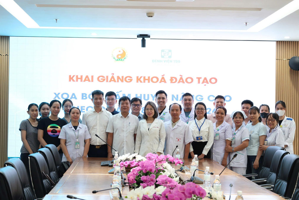 BỆNH VIỆN 199 KHAI GIẢNG LỚP ĐÀO TẠO “XOA BÓP BẤM HUYỆT NÂNG CAO” THEO ĐỀ ÁN 1816 NĂM 2026